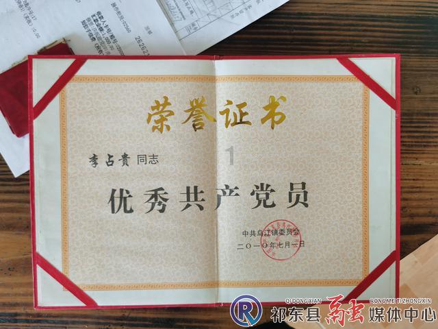逃离森林湖畔